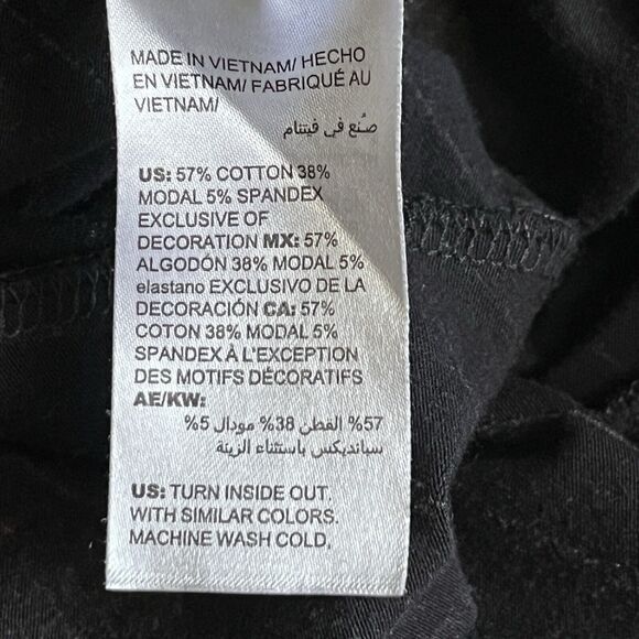 Soma Pajama Top Embraceable Medium Champagne Pin Stripe Floral Berries New Year‎ - Picture 10 of 10